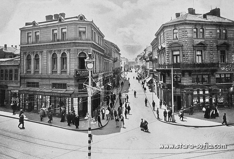Булевард Дондуков - Поглед към ул. Леге; Стара София в снимки